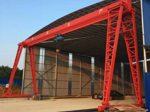 龍門吊保持視野清晰對(duì)避免盲區(qū)至關(guān)重要，你了解如何做到嗎？